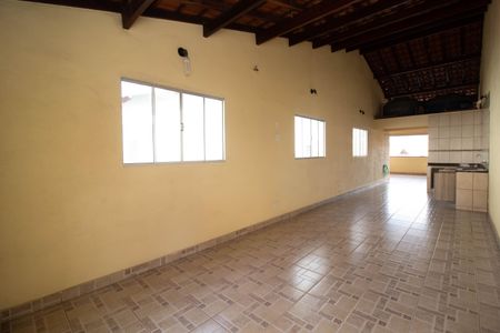 Casa à venda com 184m², 3 quartos e 2 vagasSótão