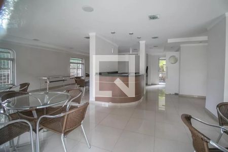 Apartamento à venda com 114m², 3 quartos e 2 vagas Apartamento à venda com 114m², 3 quartos e 2 vagasÁrea comum - Salão de festas