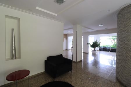 Apartamento à venda com 114m², 3 quartos e 2 vagasHall social