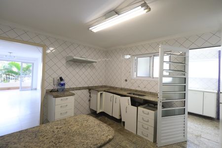 Apartamento à venda com 114m², 3 quartos e 2 vagasCozinha