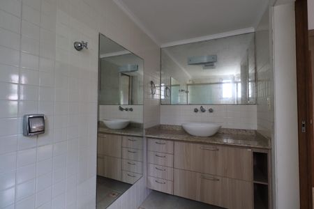 Apartamento à venda com 114m², 3 quartos e 2 vagasBanheiro da Suíte