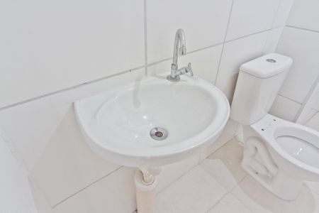 Apartamento para alugar com 39m², 2 quartos e sem vaga Apartamento para alugar com 39m², 2 quartos e sem vagaBanheiro