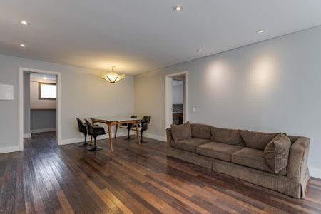 Sala de apartamento para alugar com 2 quartos, 180m² em Auxiliadora, Porto Alegre