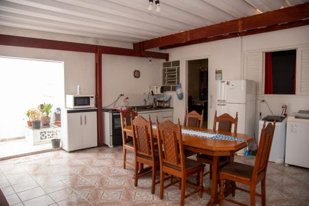 Casa à venda com 300m², 3 quartos e 1 vaga Casa à venda com 300m², 3 quartos e 1 vagaÁrea de Serviço