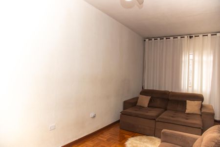 Casa à venda com 300m², 3 quartos e 1 vaga Casa à venda com 300m², 3 quartos e 1 vagaSala