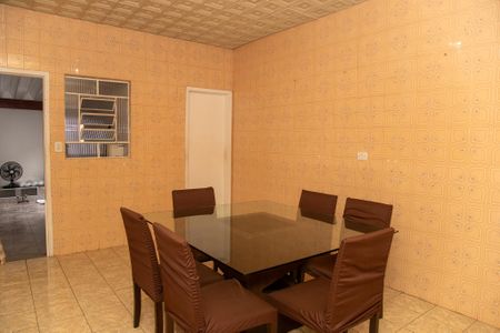 Casa à venda com 300m², 3 quartos e 1 vaga Casa à venda com 300m², 3 quartos e 1 vagaCozinha