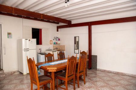 Casa à venda com 300m², 3 quartos e 1 vaga Casa à venda com 300m², 3 quartos e 1 vagaÁrea de Serviço