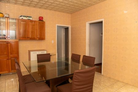 Casa à venda com 300m², 3 quartos e 1 vaga Casa à venda com 300m², 3 quartos e 1 vagaCozinha