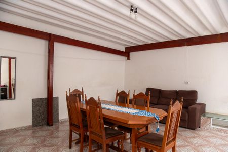 Casa à venda com 300m², 3 quartos e 1 vaga Casa à venda com 300m², 3 quartos e 1 vagaÁrea de Serviço