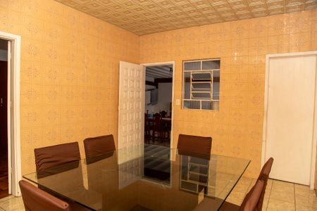 Casa à venda com 300m², 3 quartos e 1 vaga Casa à venda com 300m², 3 quartos e 1 vagaCozinha