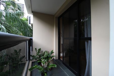 Varanda de apartamento à venda com 2 quartos, 116m² em Vila Nova Conceição, São Paulo