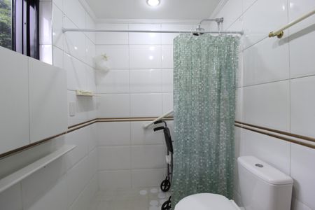 Apartamento à venda com 116m², 2 quartos e 2 vagasBanheiro da Suíte 2