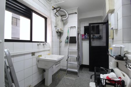 Apartamento à venda com 116m², 2 quartos e 2 vagasCozinha e Área de Serviço
