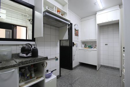 Apartamento à venda com 116m², 2 quartos e 2 vagasCozinha e Área de Serviço