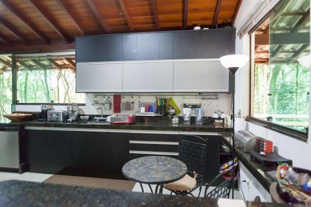 Casa de condomínio à venda com 220m², 3 quartos e 4 vagasCozinha