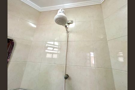 Casa à venda com 160m², 3 quartos e 2 vagas Casa à venda com 160m², 3 quartos e 2 vagasBanheiro 2