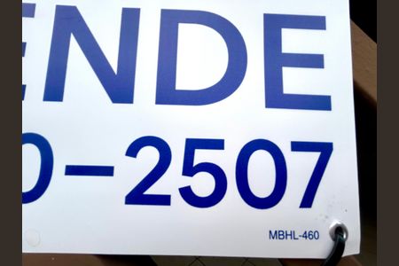Casa à venda com 160m², 3 quartos e 2 vagas Casa à venda com 160m², 3 quartos e 2 vagasCódigo da placa MBHL-460