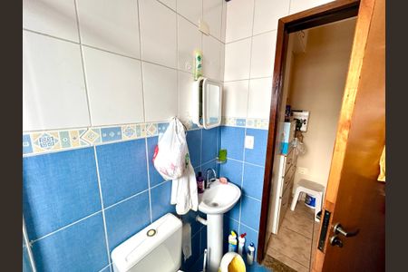 Casa à venda com 160m², 3 quartos e 2 vagas Casa à venda com 160m², 3 quartos e 2 vagasBanheiro da Suíte