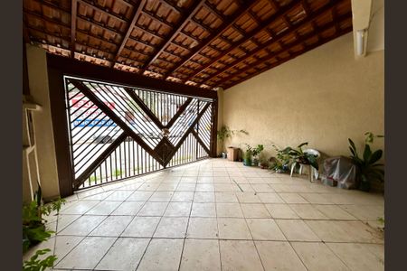 Casa à venda com 160m², 3 quartos e 2 vagas Casa à venda com 160m², 3 quartos e 2 vagasGaragem