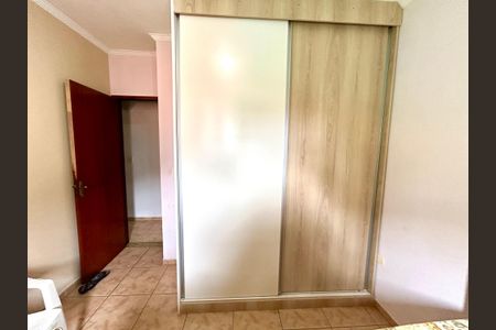 Casa à venda com 160m², 3 quartos e 2 vagas Casa à venda com 160m², 3 quartos e 2 vagasQuarto 1