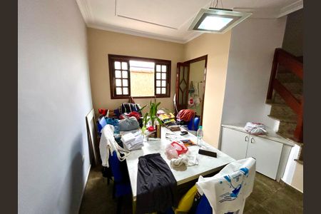 Casa à venda com 160m², 3 quartos e 2 vagas Casa à venda com 160m², 3 quartos e 2 vagasCopa