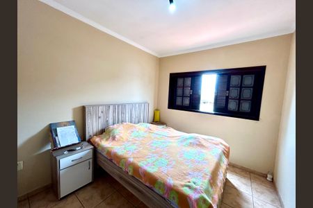 Casa à venda com 160m², 3 quartos e 2 vagas Casa à venda com 160m², 3 quartos e 2 vagasQuarto Suíte