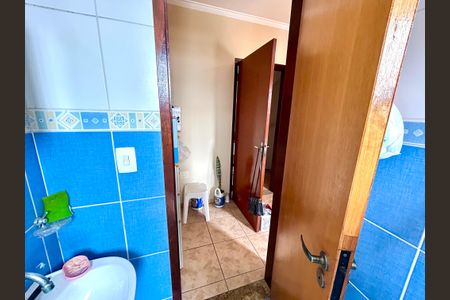 Casa à venda com 160m², 3 quartos e 2 vagas Casa à venda com 160m², 3 quartos e 2 vagasBanheiro da Suíte