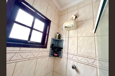 Casa à venda com 160m², 3 quartos e 2 vagas Casa à venda com 160m², 3 quartos e 2 vagasBanheiro 1