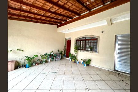 Casa à venda com 160m², 3 quartos e 2 vagas Casa à venda com 160m², 3 quartos e 2 vagasGaragem