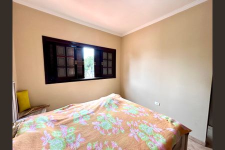 Casa à venda com 160m², 3 quartos e 2 vagas Casa à venda com 160m², 3 quartos e 2 vagasQuarto Suíte