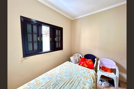 Casa à venda com 160m², 3 quartos e 2 vagas Casa à venda com 160m², 3 quartos e 2 vagasQuarto 1