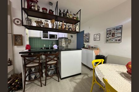 Apartamento à venda com 56m², 2 quartos e 1 vagaSala
