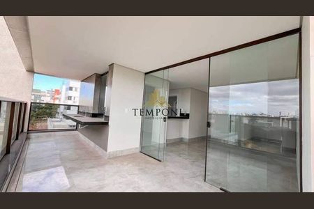 Apartamento à venda com 161m², 4 quartos e 4 vagas