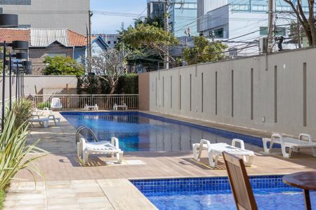 Apartamento para alugar com 68m², 3 quartos e 1 vagaÁrea comum - Piscina