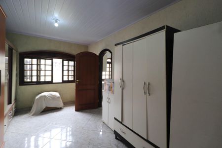 Casa à venda com 200m², 2 quartos e 3 vagasQuarto de Serviço