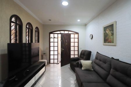 Casa à venda com 200m², 2 quartos e 3 vagasSala de TV