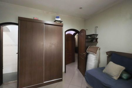 Casa à venda com 200m², 2 quartos e 3 vagasQuarto 1 - Suíte