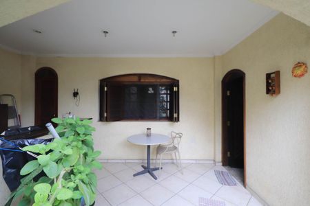 Casa à venda com 200m², 2 quartos e 3 vagasQuintal