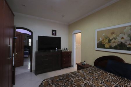 Casa à venda com 200m², 2 quartos e 3 vagasQuarto 2 - Suíte