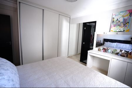 Apartamento para alugar com 96m², 3 quartos e 2 vagas