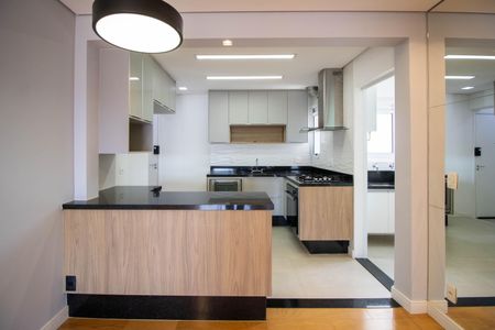 Apartamento para alugar com 103m², 3 quartos e 2 vagas Apartamento para alugar com 103m², 3 quartos e 2 vagasCozinha