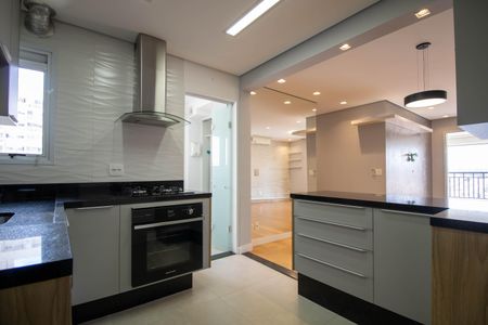 Apartamento para alugar com 103m², 3 quartos e 2 vagas Apartamento para alugar com 103m², 3 quartos e 2 vagasCozinha