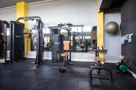 Apartamento para alugar com 103m², 3 quartos e 2 vagas Apartamento para alugar com 103m², 3 quartos e 2 vagasAcademia