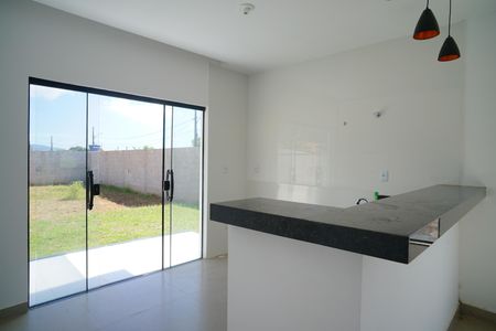 Cozinha de casa para alugar com 2 quartos, 80m² em Itaipuaçu, Maricá