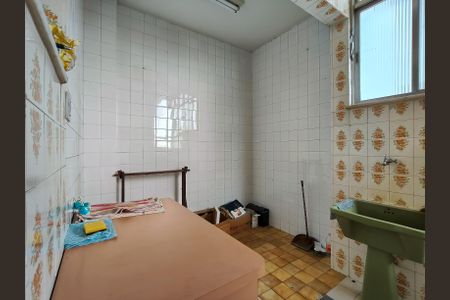 Apartamento à venda com 70m², 2 quartos e 1 vaga Apartamento à venda com 70m², 2 quartos e 1 vagaÁrea de Serviço