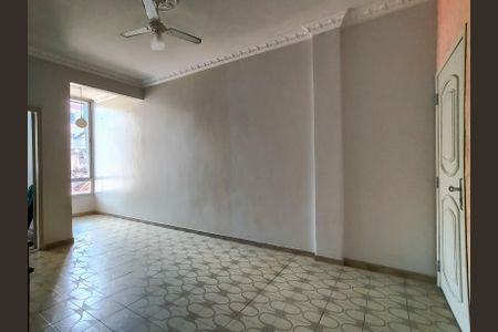 Apartamento à venda com 70m², 2 quartos e 1 vaga Apartamento à venda com 70m², 2 quartos e 1 vagaSala