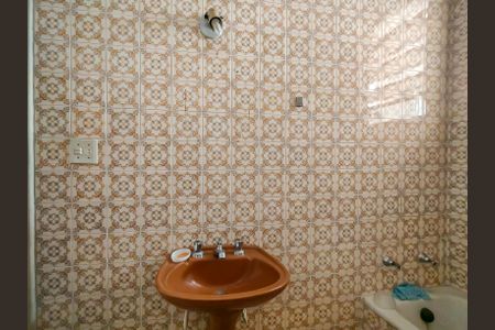 Apartamento à venda com 70m², 2 quartos e 1 vaga Apartamento à venda com 70m², 2 quartos e 1 vagaBanheiro Corredor