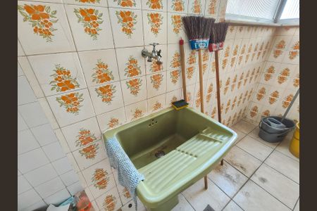 Apartamento à venda com 70m², 2 quartos e 1 vaga Apartamento à venda com 70m², 2 quartos e 1 vagaÁrea de Serviço