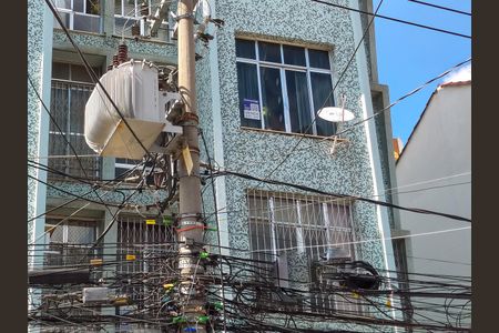 Apartamento à venda com 70m², 2 quartos e 1 vaga Apartamento à venda com 70m², 2 quartos e 1 vagaFachada e portaria