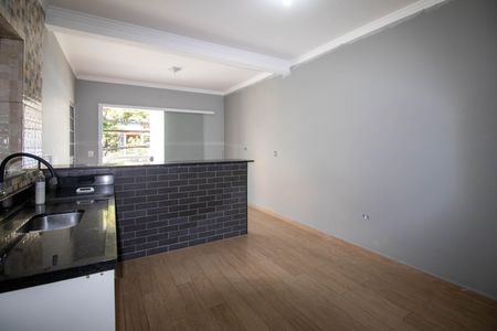 Cozinha  de casa para alugar com 1 quarto, 50m² em Vila Morse, São Paulo